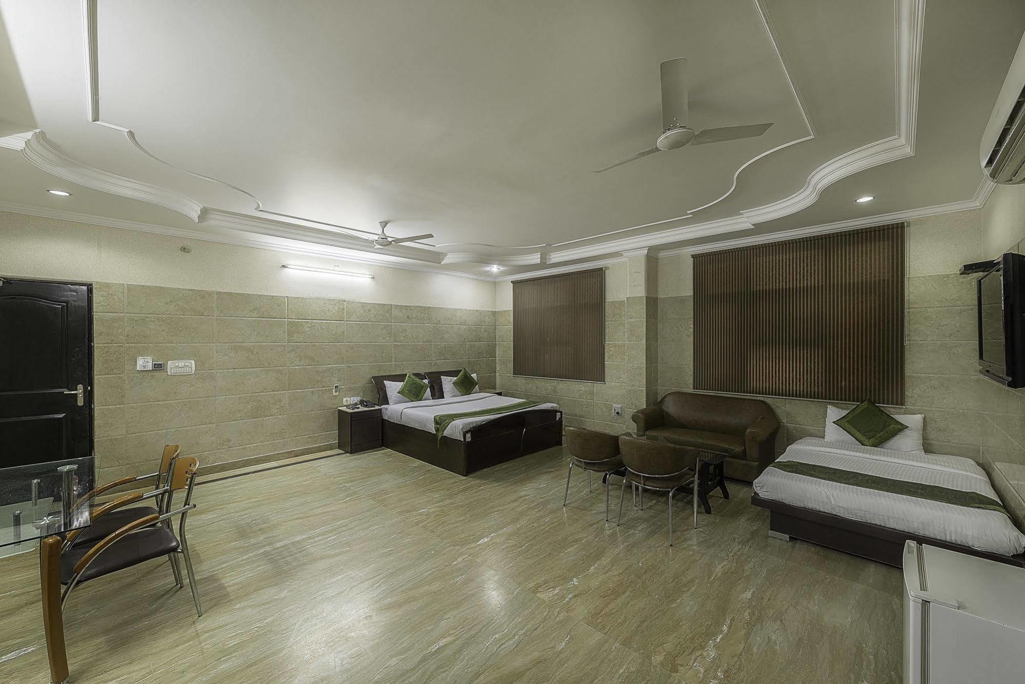 Treebo Trend Singh Sons Karol Bagh Hotel New Delhi Eksteriør billede